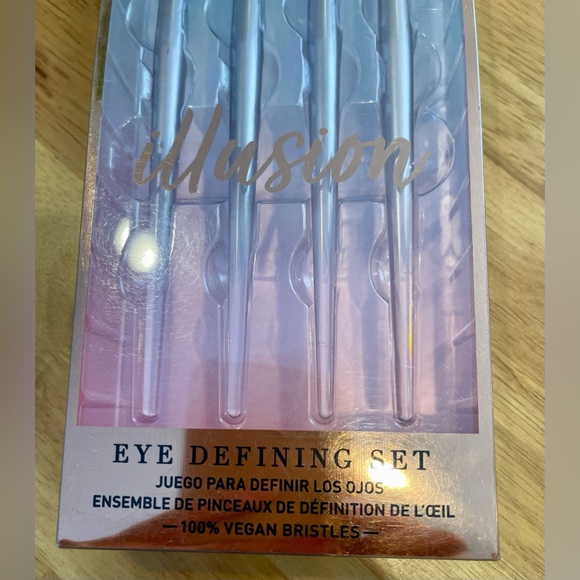 New Cala Illusion Eye Defining Set (4 Pcs) - Picture 3 of 5